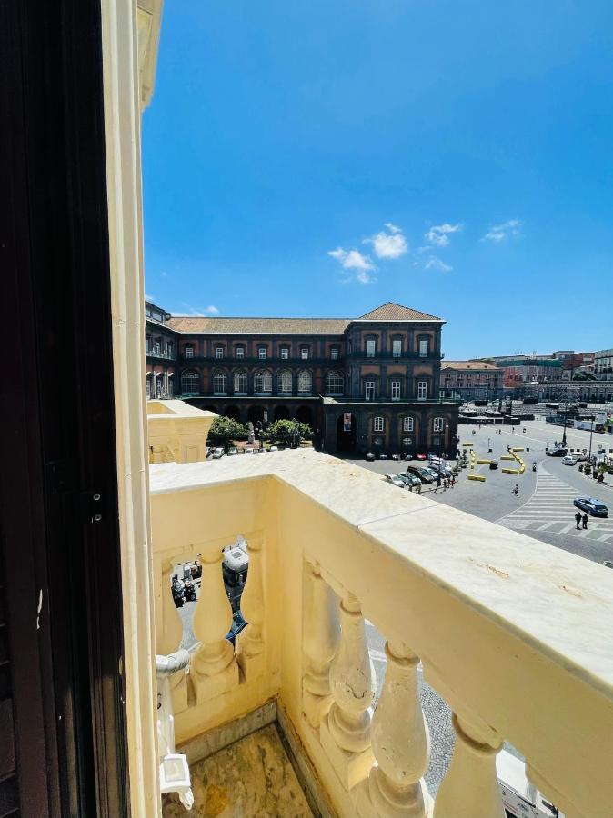 Appartamento Sul Teatro San Carlo Neapel Exterior foto