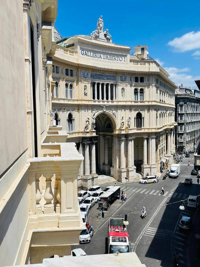 Appartamento Sul Teatro San Carlo Neapel Exterior foto
