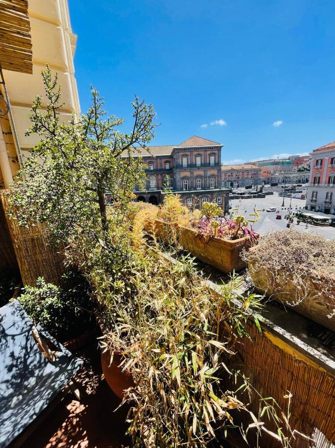 Appartamento Sul Teatro San Carlo Neapel Exterior foto